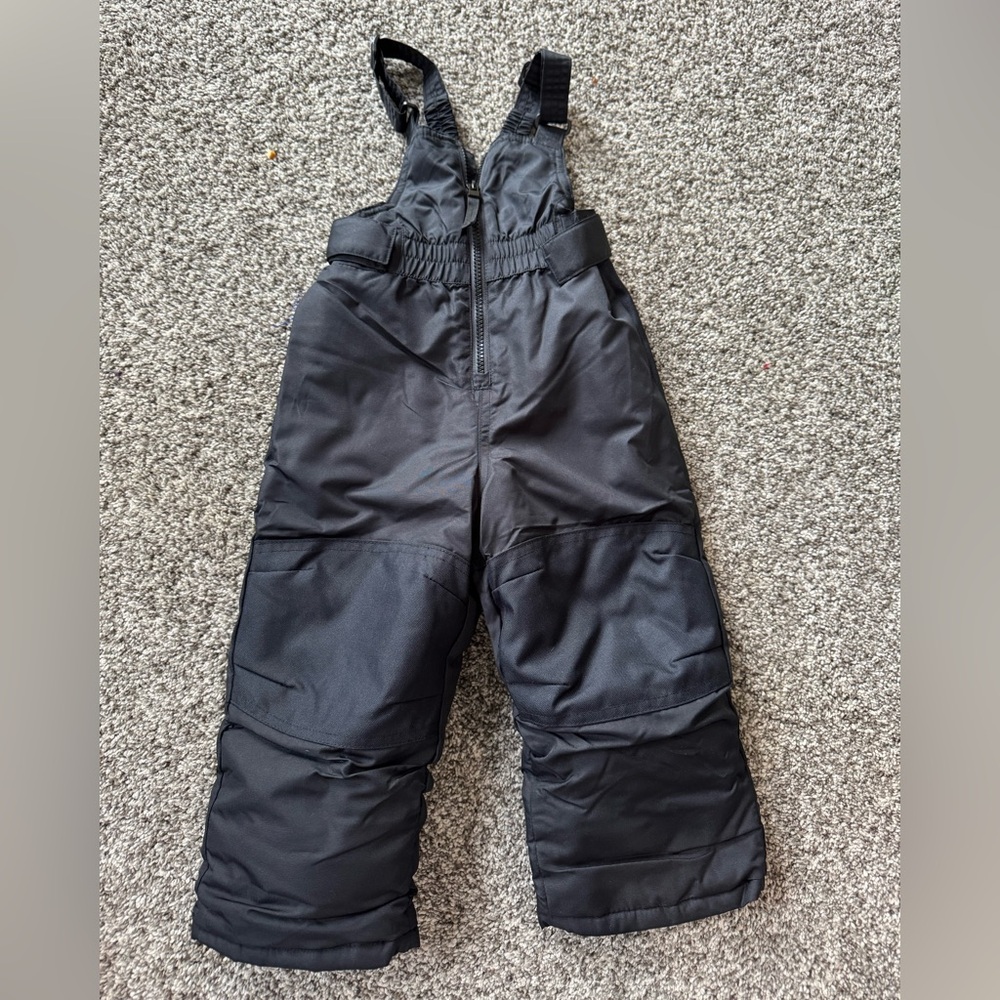 Cat & Jack Black Fleece Bib Overalls Toddler 2T, worn once